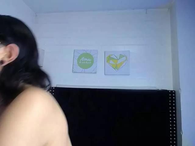 Nikkenyx on BongaCams 