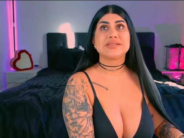 NinaRosee on BongaCams
