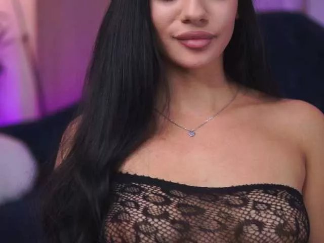 NinnaVoss on BongaCams 