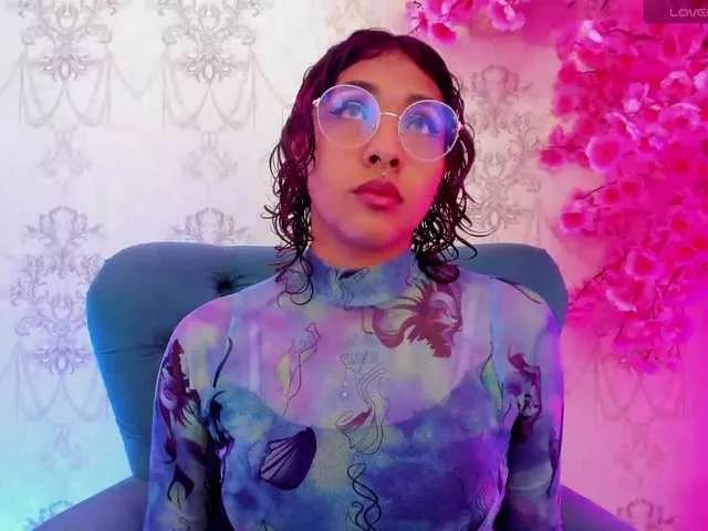 Oliv-Jones on BongaCams 