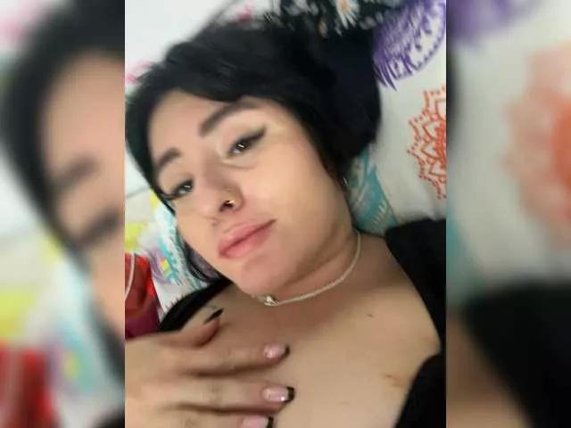 Orianna-Guzman on BongaCams