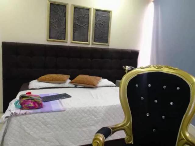 Paulaa- on BongaCams 