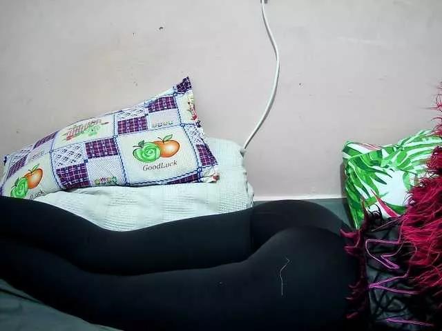 Offline petite-tasha on BongaCams