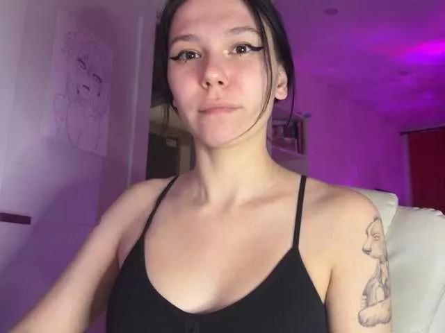 PinkDolly18 on BongaCams