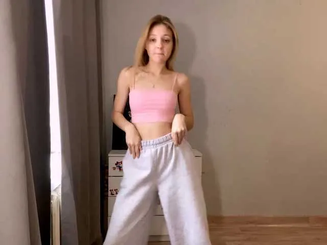 PinkPetal on BongaCams