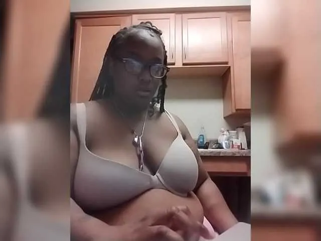 Quaylababe1 on BongaCams