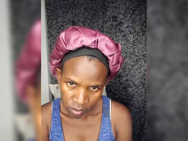 Queenyann on BongaCams 