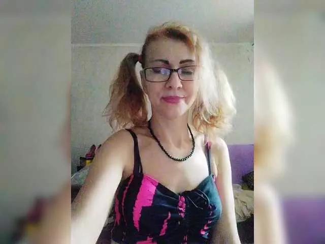 Ritia on BongaCams 