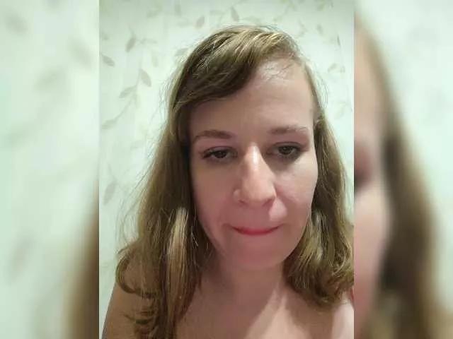 Rosa-Jillian on BongaCams