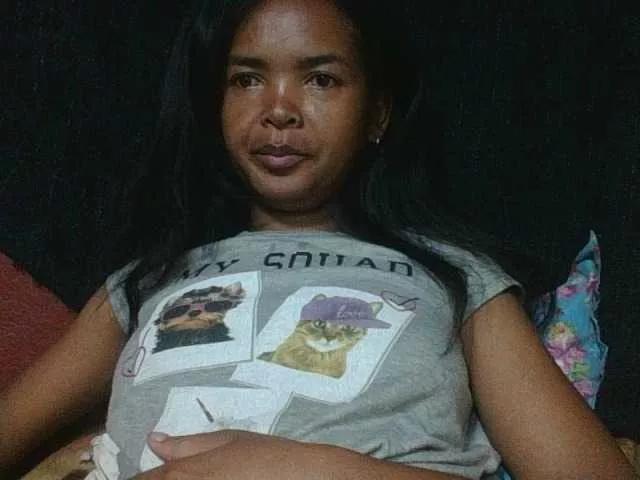 Rosiah2 on BongaCams 