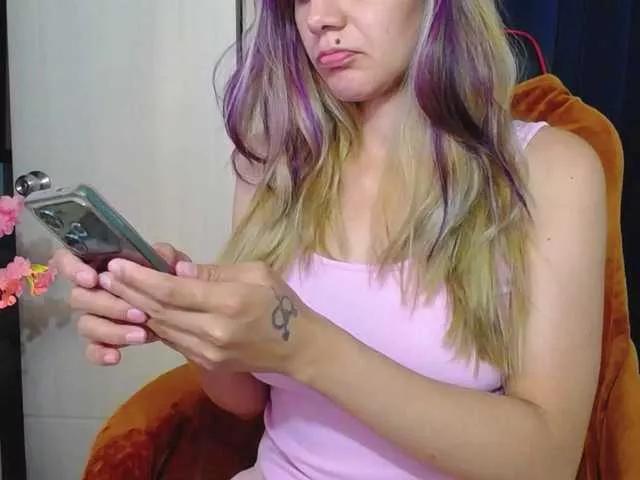 Offline Rosmar7- on BongaCams