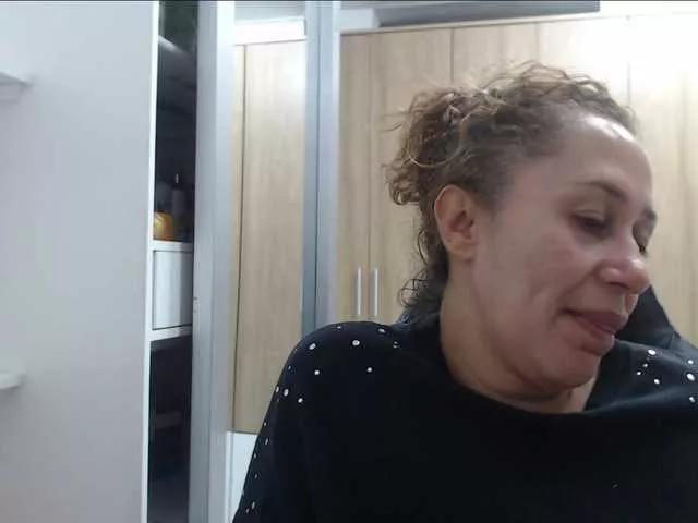 RoxanaMilf on BongaCams 