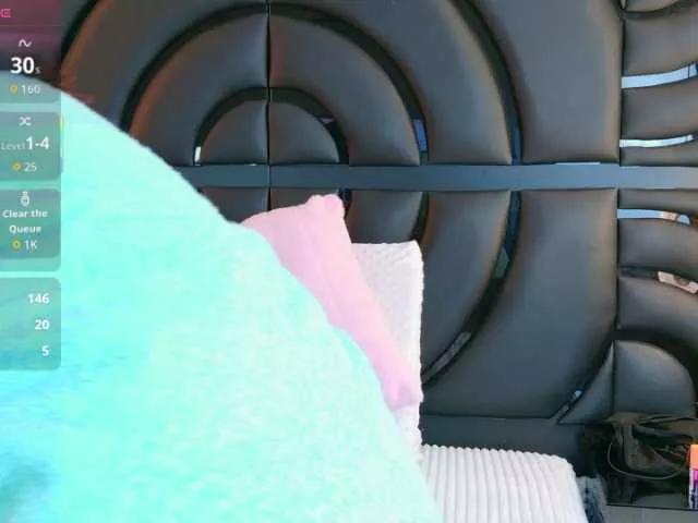 Masturbate to naked escort SabrinnaTaylor SabrinnaTaylor from BongaCams