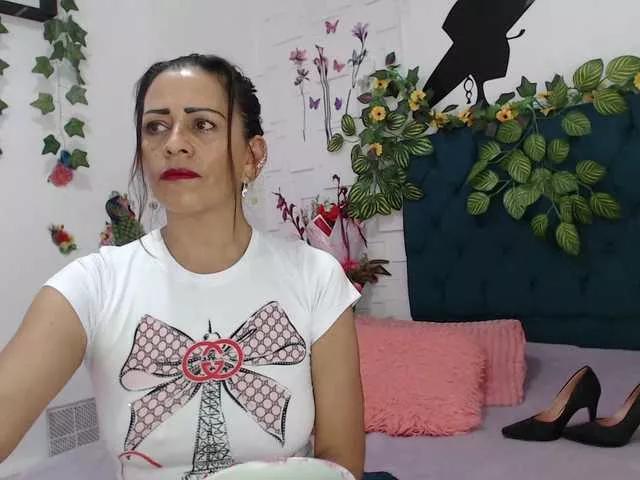 Offline SashaMishot on BongaCams