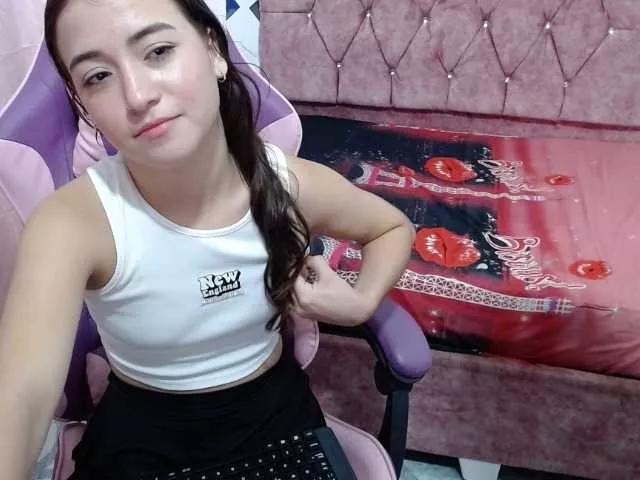 scarleth18 on BongaCams