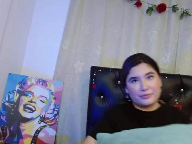 Scarlett-2cute on BongaCams 