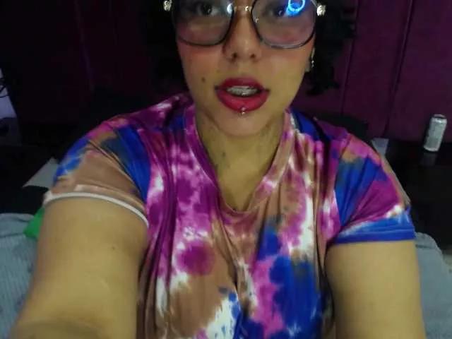 Scarletth-- on BongaCams 