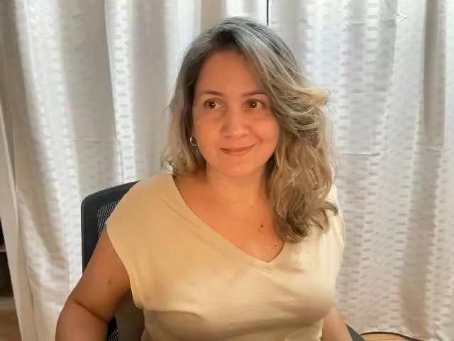 seatedwoman on BongaCams 