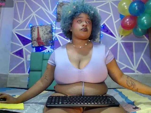 shantal-dominic on BongaCams 