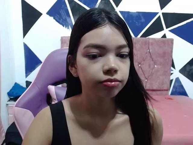 shy-luna18 from BongaCams