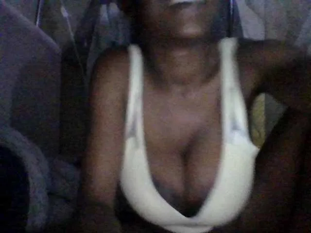 Slim-slender on BongaCams