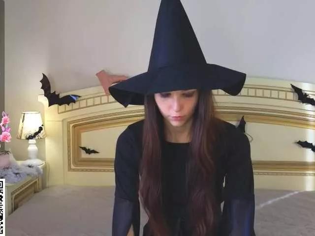 Try SoftieDream, she wants to masturbate for you SoftieDream from BongaCams