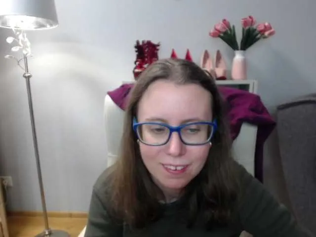 sparkleLizzy on BongaCams