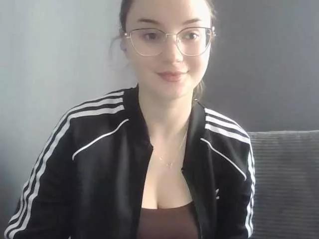 starRose1 on BongaCams 