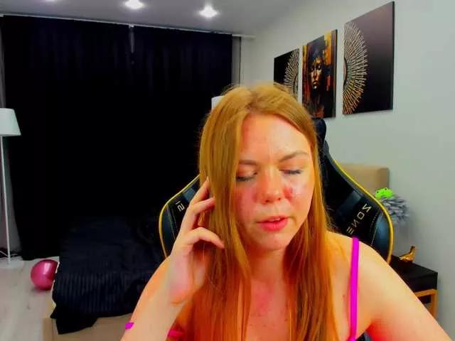 Offline Strawberrye on BongaCams