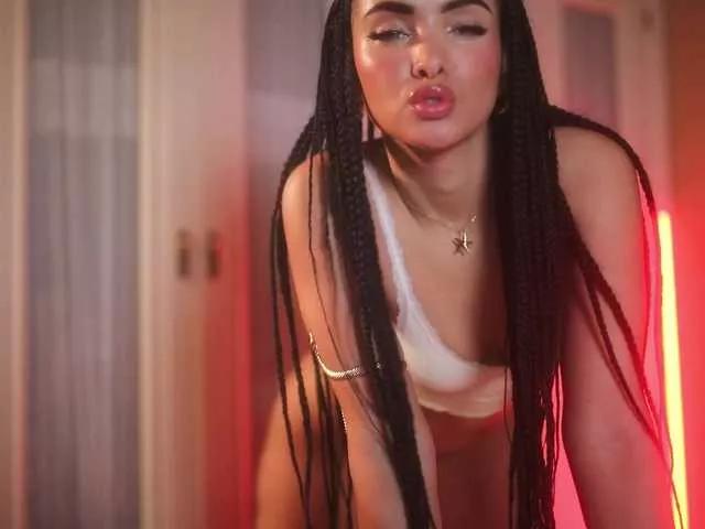 suzysuz from BongaCams