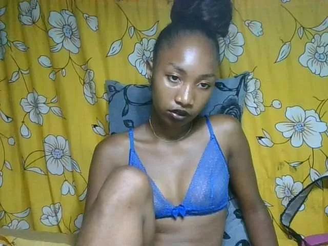 Sweetiepop on BongaCams 