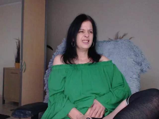 SweetLongLips on BongaCams 