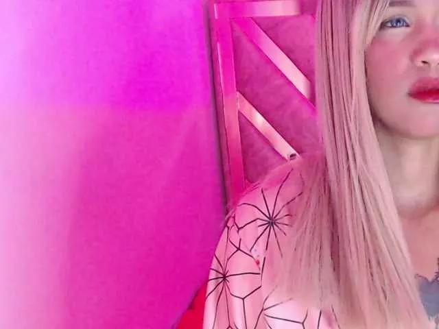 Freechat TessaM2 on BongaCams