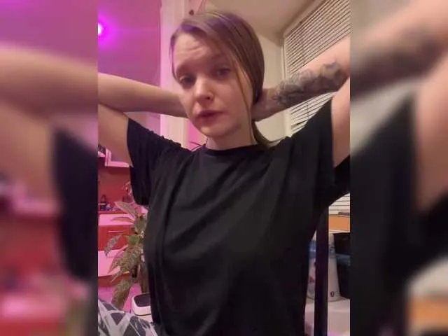 ThatTripPink3 on BongaCams