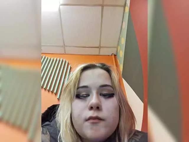 Tinablackkk on BongaCams 
