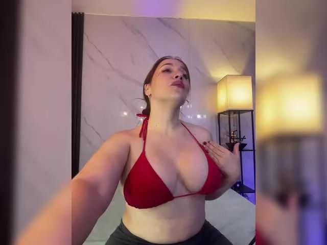 ToryQueen on BongaCams 