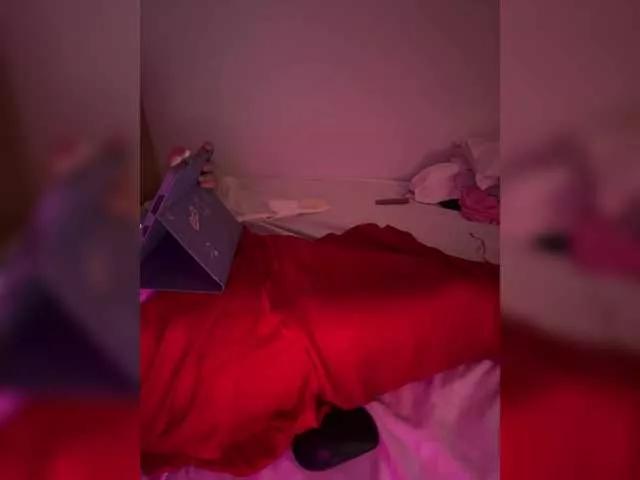 Undidjh on BongaCams 