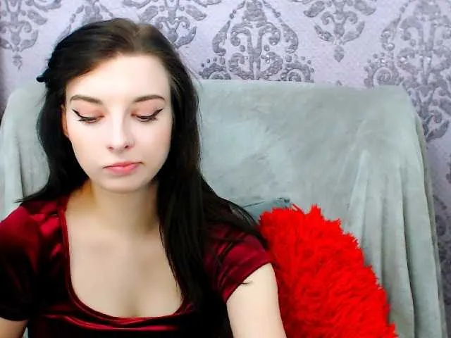 VirginLuna on BongaCams