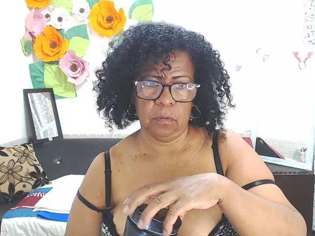 Yayishotsexyw on BongaCams 