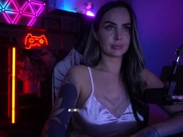 your-red-wine on BongaCams 