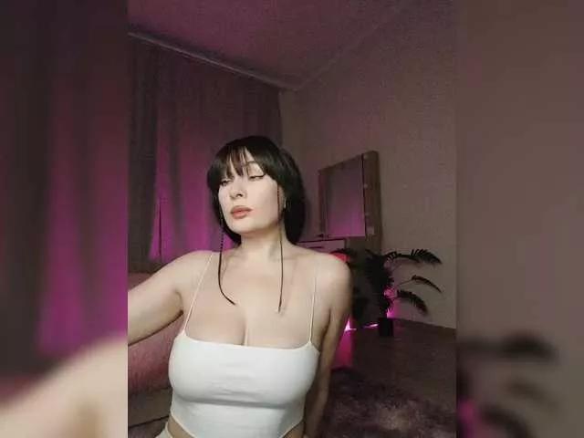 Zeeeme on BongaCams 