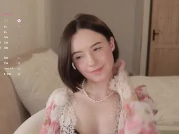 _female_essence_ —  type /tipmenu to see options #tease #cute #teen #brunette #natural