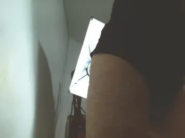 _muscledaddy_ — _muscledaddy_'s room/big cum in free/bit ass