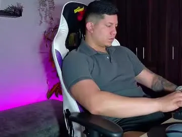 _robertobaggio on Chaturbate