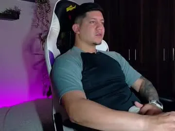 _robertobaggio on Chaturbate