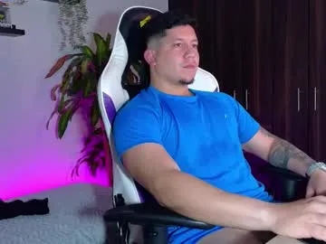 _robertobaggio on Chaturbate