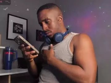 adamart7 on Chaturbate 