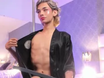 adonisaster on Chaturbate