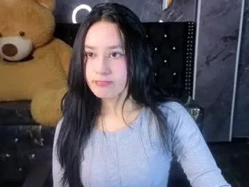 aleja05_b on Chaturbate