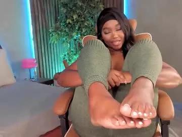 Masturbate to cute stripper Alisoon_moon alisoon_moon from Chaturbate